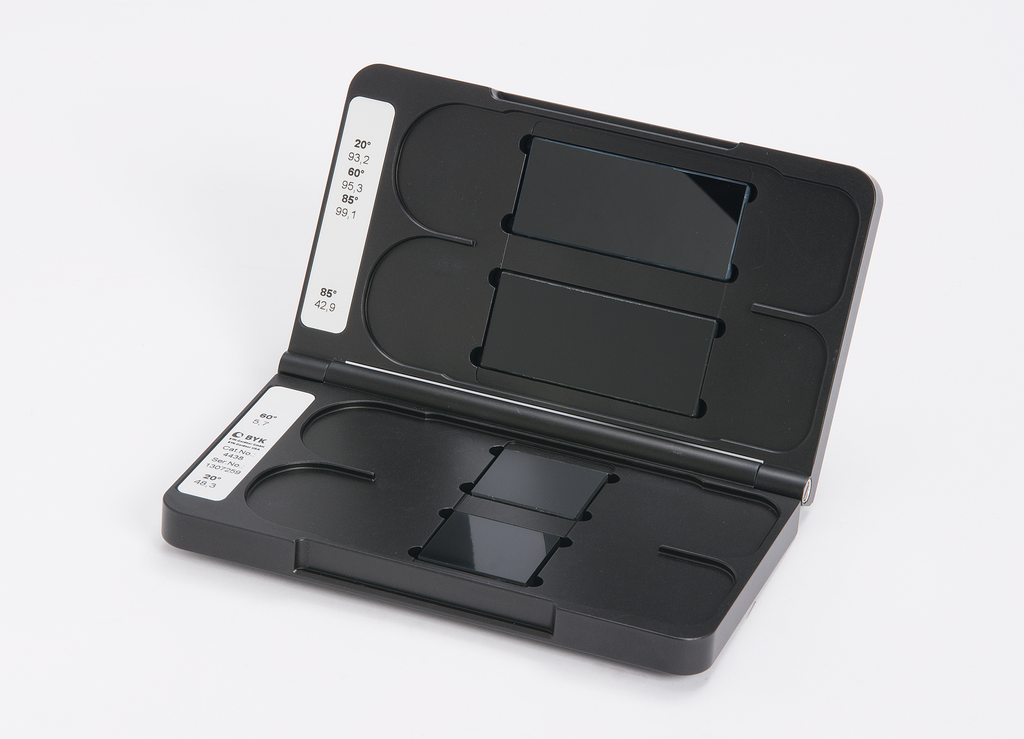 Software smart-lab GLOSS for micro-gloss  glossmeter from BYK-Gardner shows measurement project