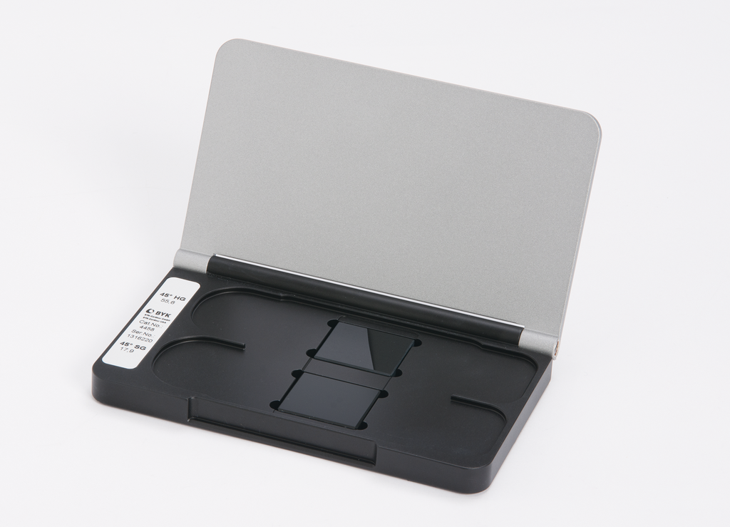 Standards for micro-TRI-gloss
