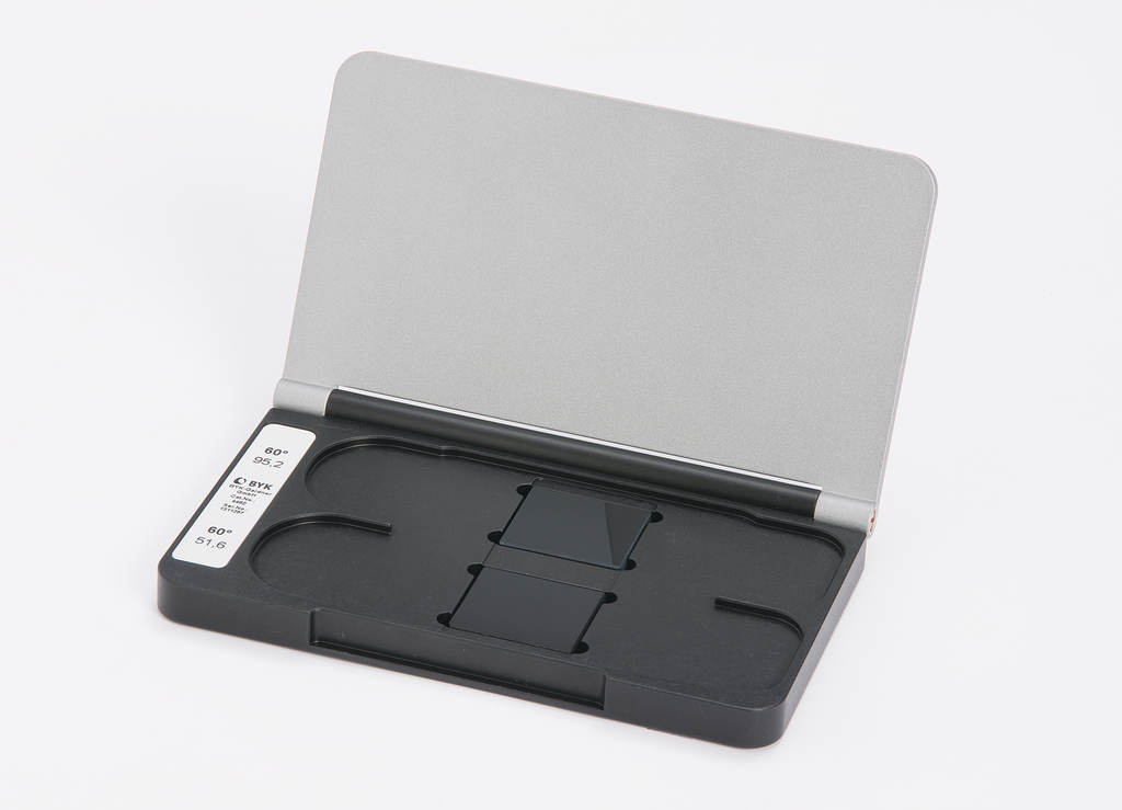 Standards for micro-TRI-gloss