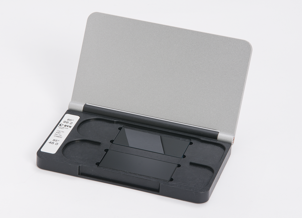 Standards for micro-TRI-gloss