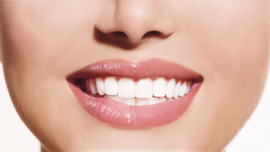 Gloss measurement of cosmetic products: lipstick