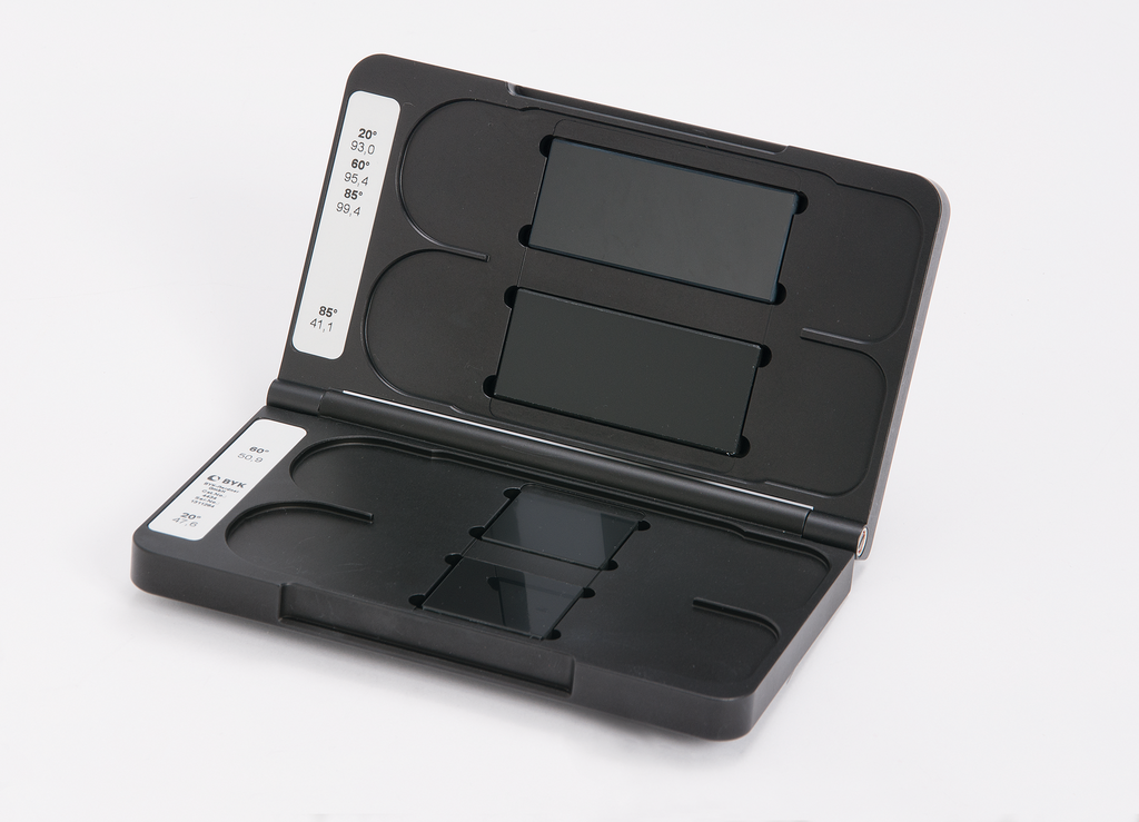 Standards for micro-TRI-gloss