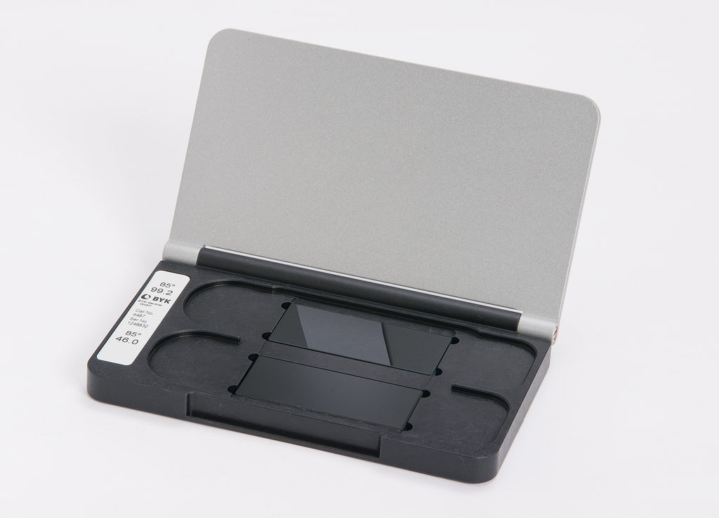 Standards for micro-TRI-gloss