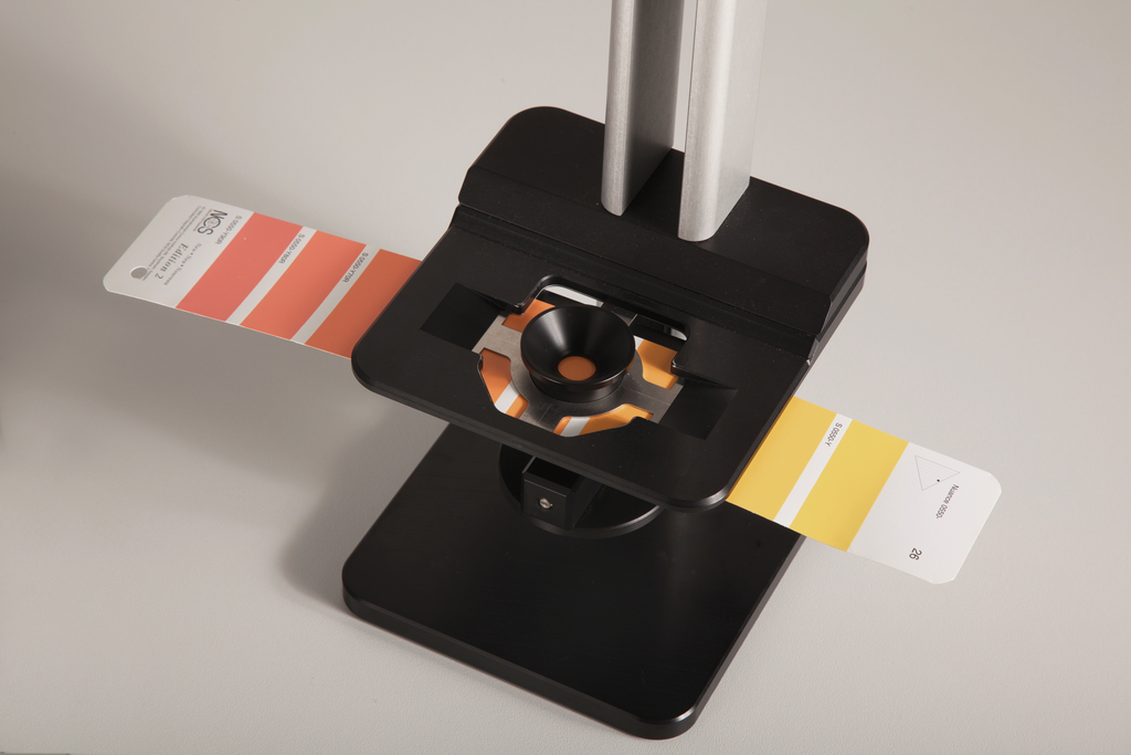Reliable readings for various sample sizes - Sample holder for BYK-mac 12 mm , Fan Deck
