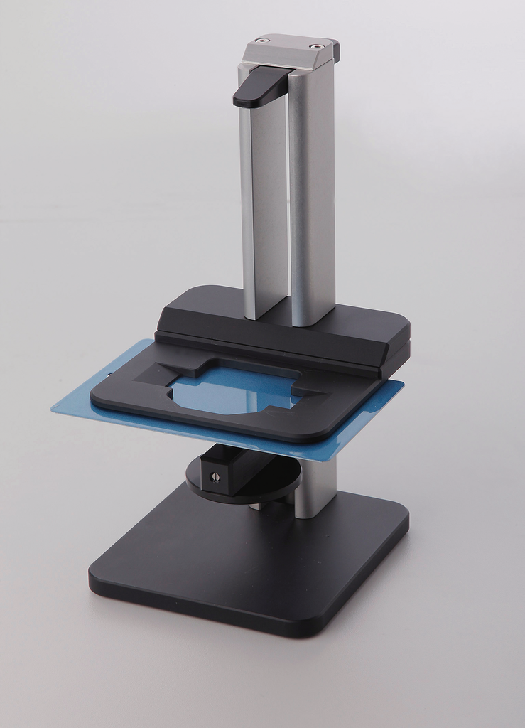Reliable readings for various sample sizes - Sample holder for BYK-mac 12 mm , blue plate