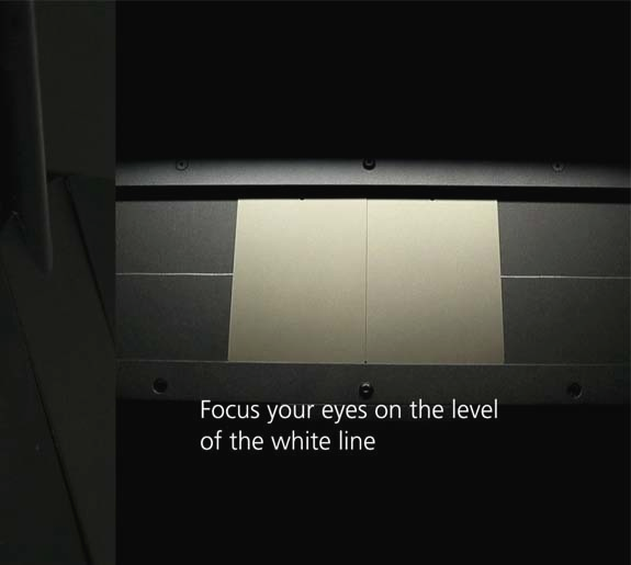 Light Booth byko-spectra effect, detail: focus line for color evaluation