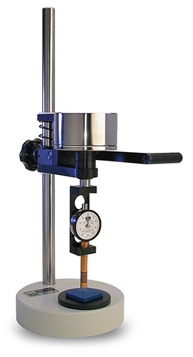 /assets%2FMultimedia%2FGARDCO%2FAssets%2FImages%2FProduct%20Images%2FHardness%20Testers%2FRex_durostand%2Fdurometer-stand-OS1.png