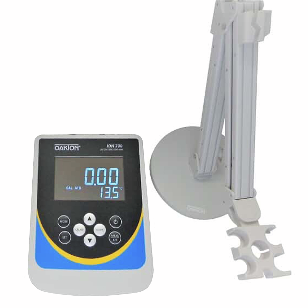 Oakton Bench Top 700 Ion Meter with Stand